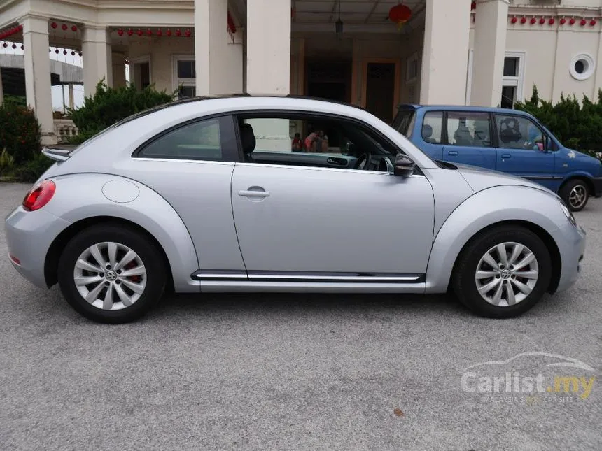 2013 Volkswagen Beetle Hatchback