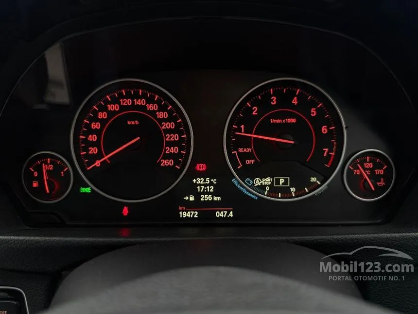 2013 BMW 320i Sport Sedan