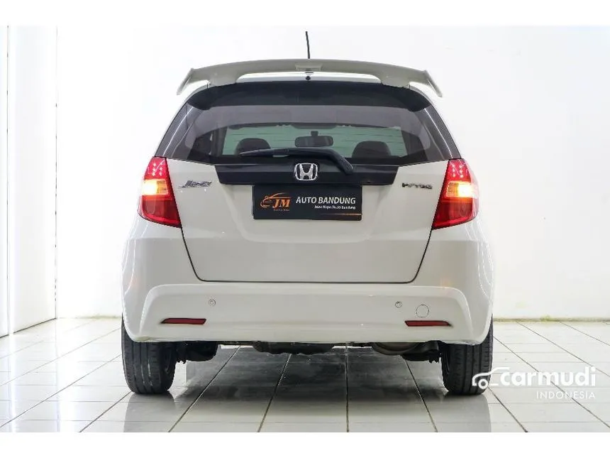 2014 Honda Jazz S Hatchback