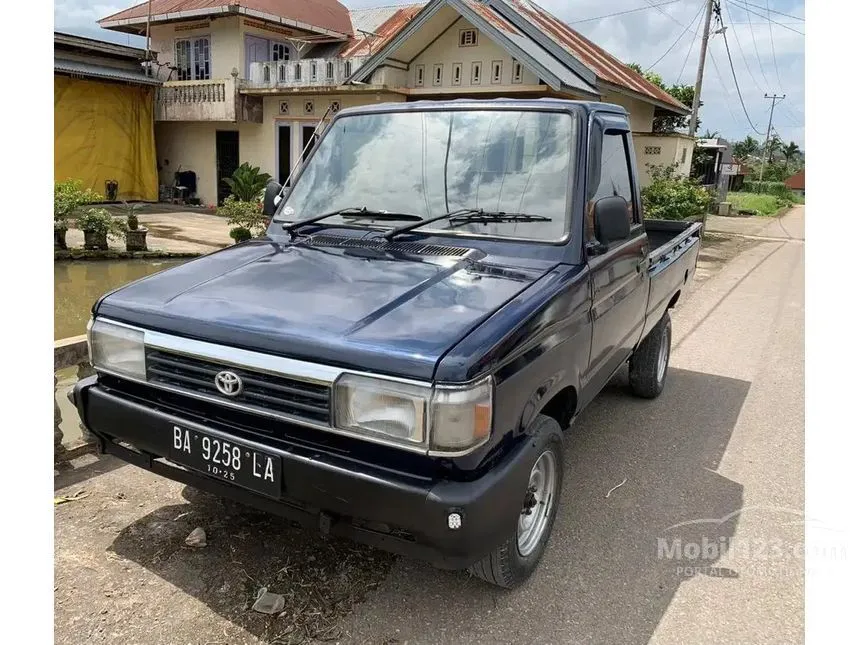Jual Mobil Toyota Kijang Pick Up 1990 1.5 di Sumatera Barat Manual Pick Up Hitam Rp 38.000.000
