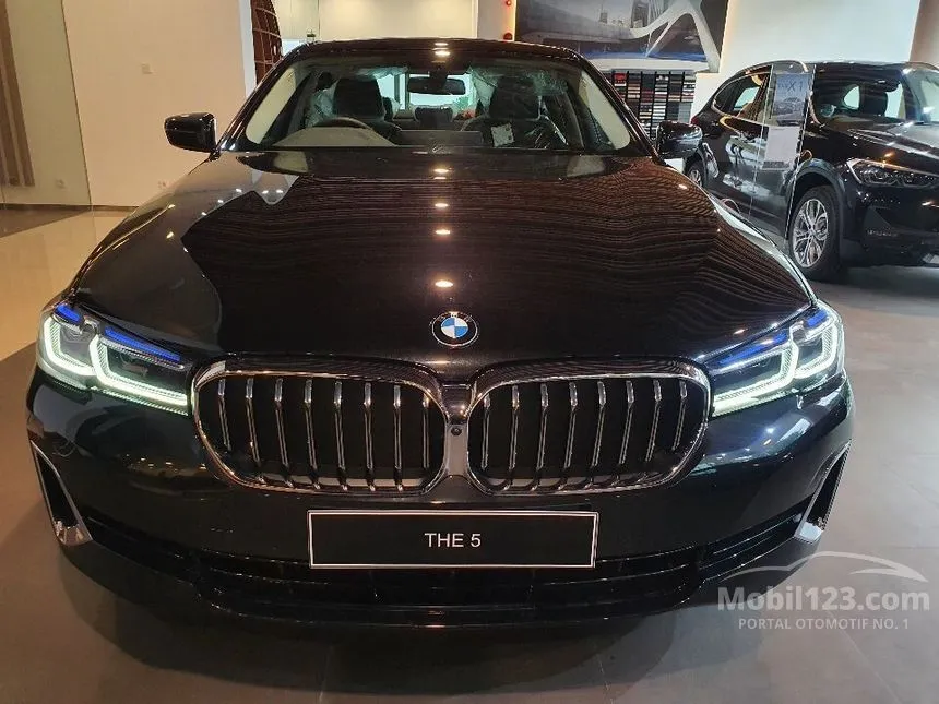 Jual Mobil BMW 530i 2021 Opulence 2.0 di DKI Jakarta Automatic Sedan ...