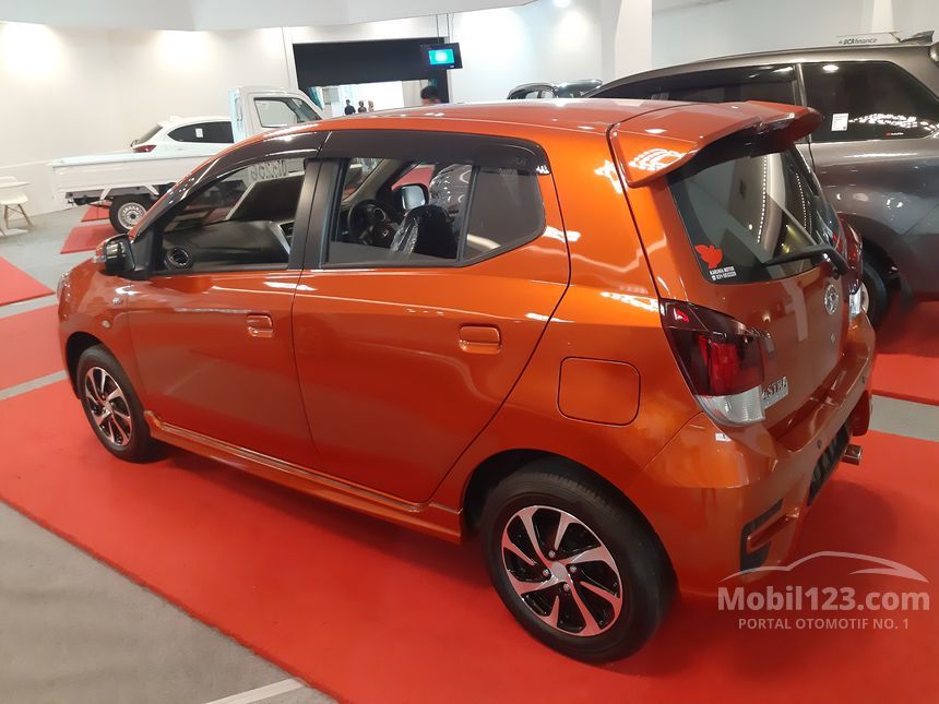 Jual Mobil  Daihatsu Ayla  2021 R 1 2 di Jawa  Timur  Manual 