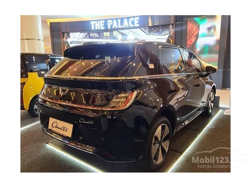 2024 Wuling Cloud EV EV Hatchback