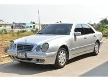 2003 Mercedes-Benz E200 Kompressor 2.0 W210 (ปี 95-03) Classic Sedan
