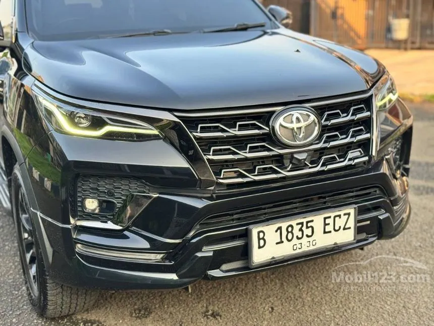 2021 Toyota Fortuner VRZ GR SPORT 4X2 SUV