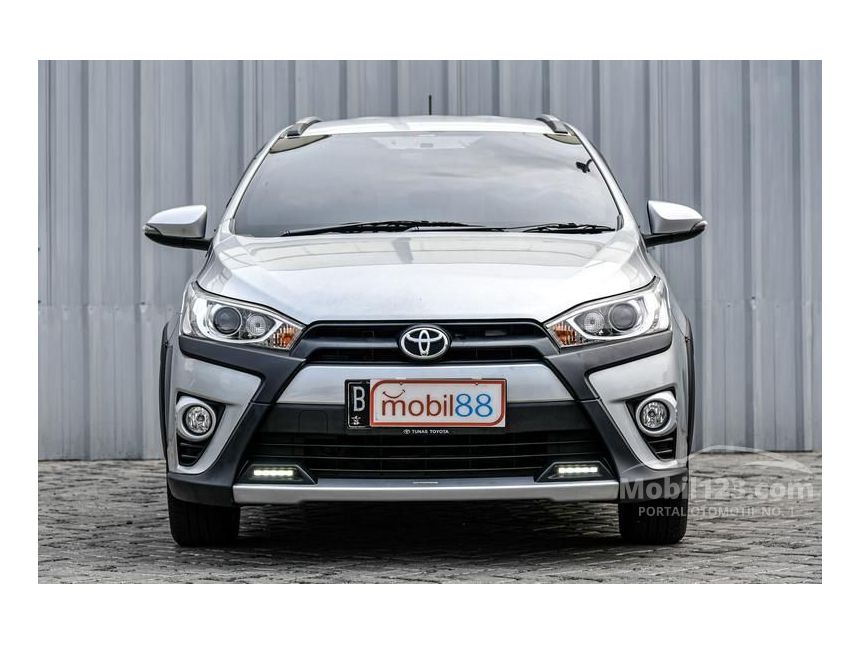 Toyota Yaris S TRD Sportivo 2017: Eksplorasi Mendalam Sebuah Legenda Kota