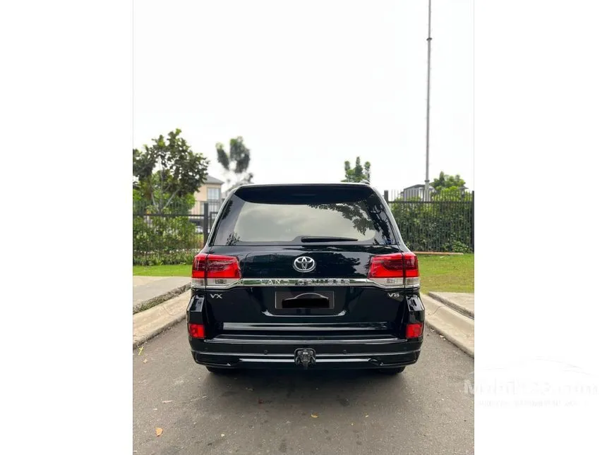 2014 Toyota Land Cruiser 200 Full spec SUV