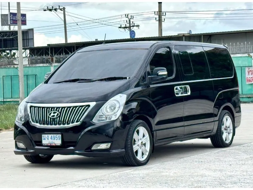 2013 Hyundai H-1 Deluxe Van