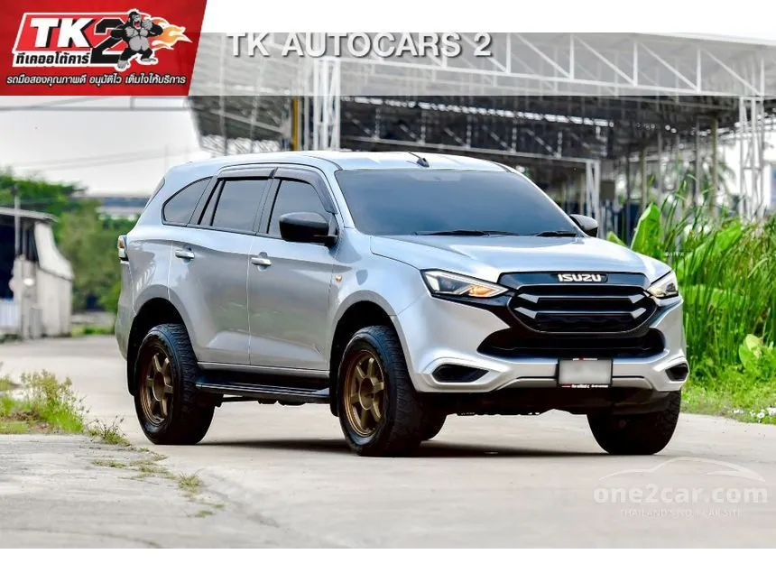 2022 Isuzu MU-X Active SUV