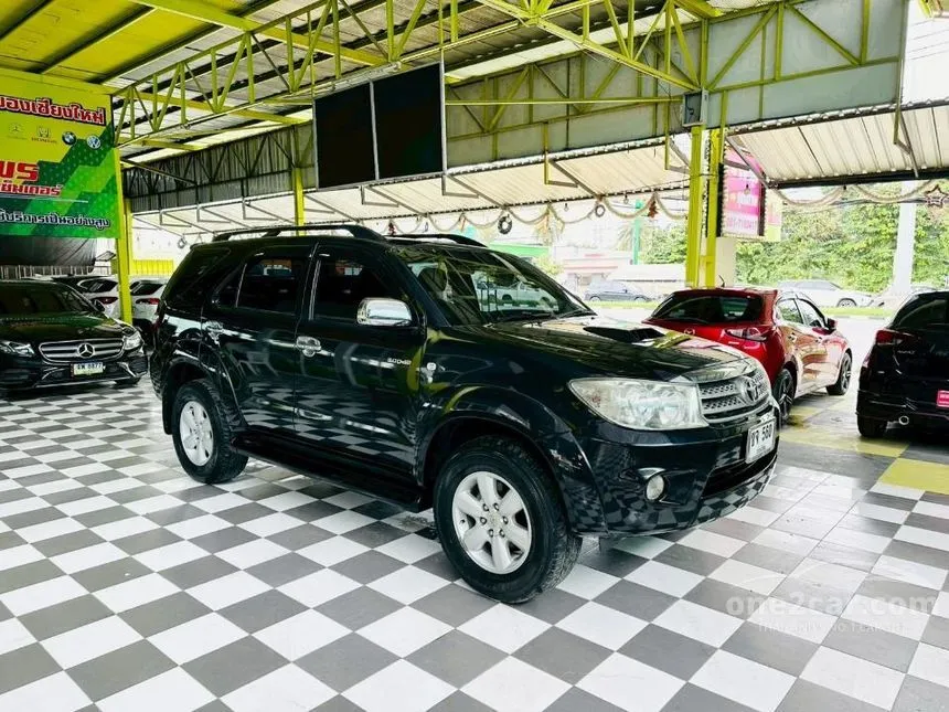 2011 Toyota FORTUNER V SUV