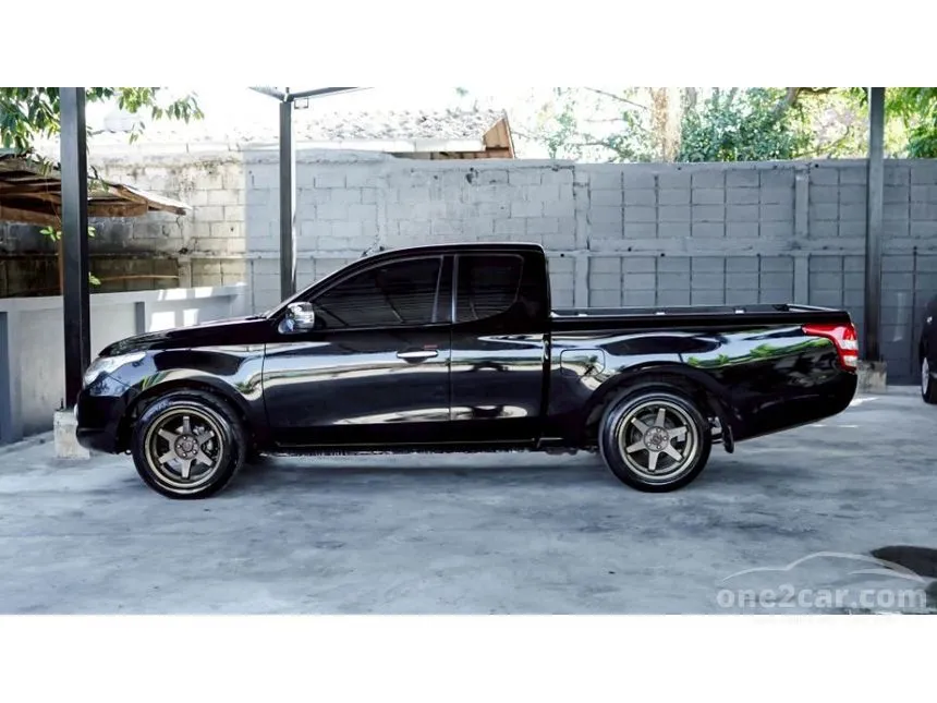 2018 Mitsubishi TRITON GLX Mega Cab Pickup