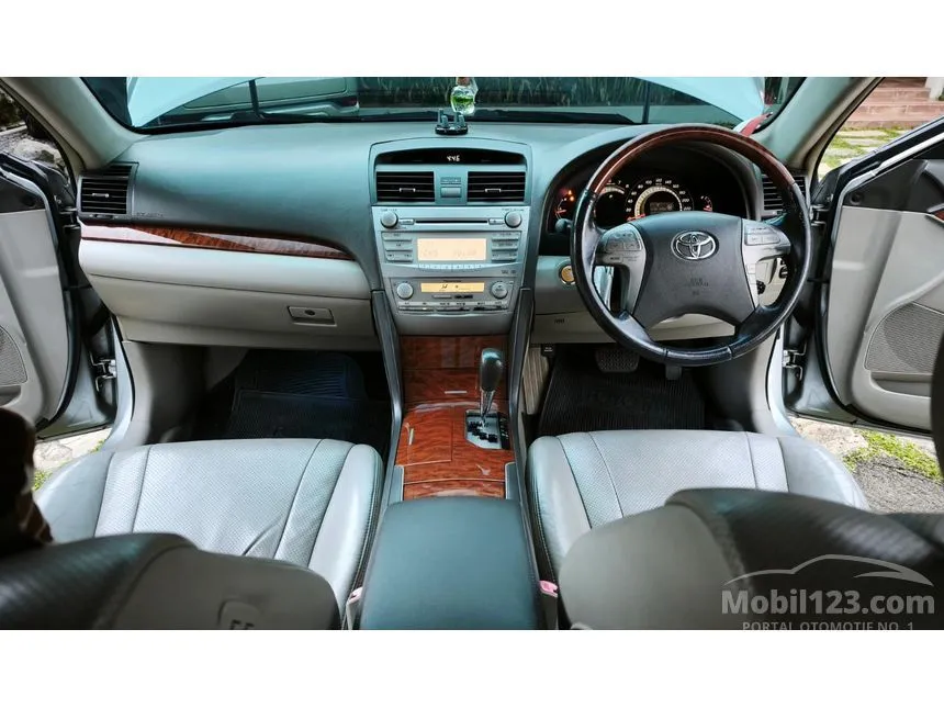 2008 Toyota Camry V Sedan