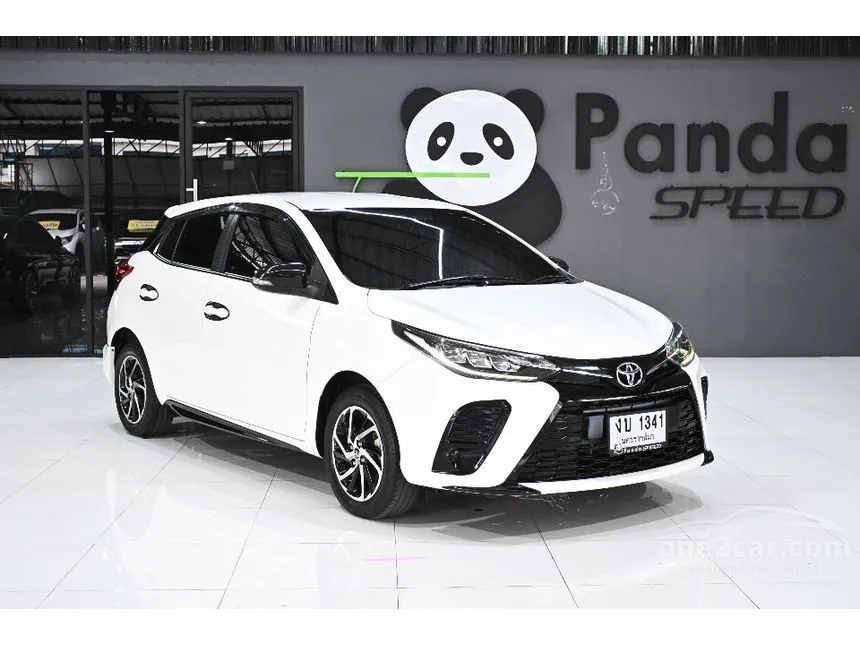 2022 Toyota YARIS Sport Hatchback