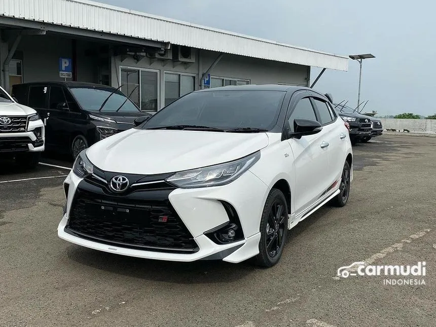 2024 Toyota Yaris S GR Sport Hatchback