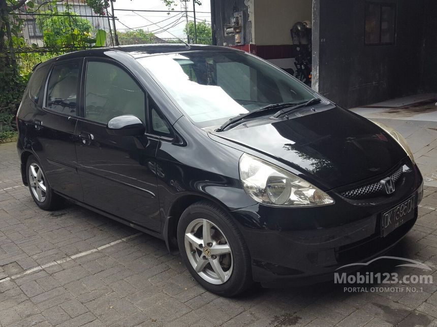 Jual Mobil Honda Jazz 2006 i-DSI 1.5 di Bali Manual Jual Mobil Honda Jazz 2006 i-DSI 1.5 di Bali Manual
