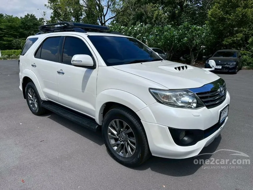 2013 Toyota FORTUNER V SUV