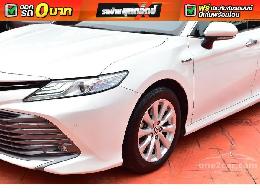 2021 Toyota CAMRY Hybrid Premium Sedan