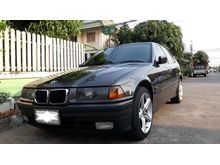 1999 BMW 318i 1.8 E36 นกแก้ว (ปี 90-00) Sedan MT