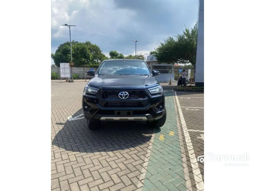 2025 Toyota Hilux V Pickup