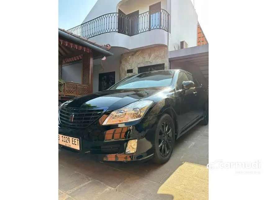 2009 Toyota Crown Royal Saloon Standard Sedan