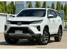 2022 Toyota FORTUNER 2.4 (ปี 15-25) Leader V SUV