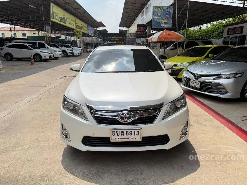 2013 Toyota CAMRY Hybrid Sedan