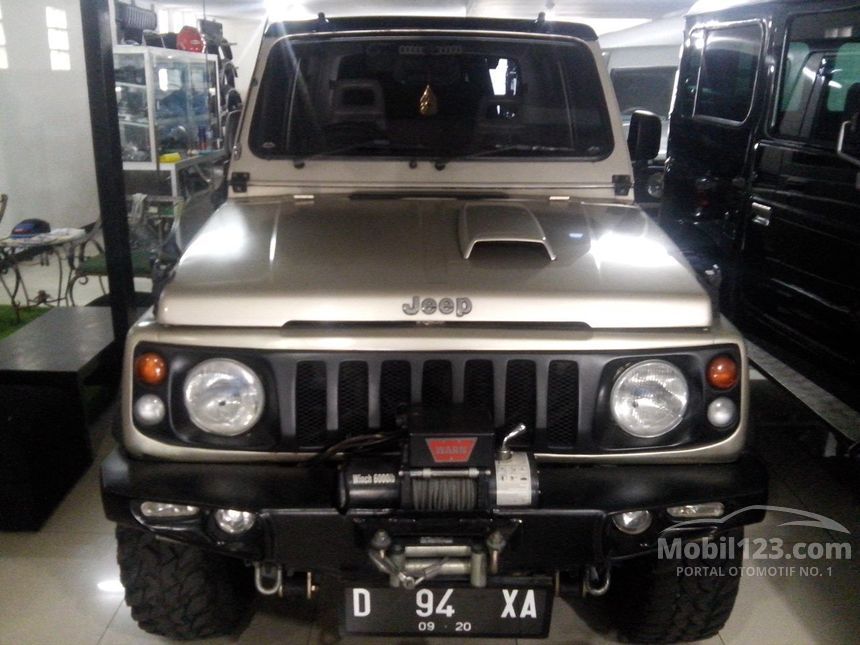  Jual  Mobil  Suzuki  Jimny 1983 1 0 di Jawa Barat Manual Jeep 