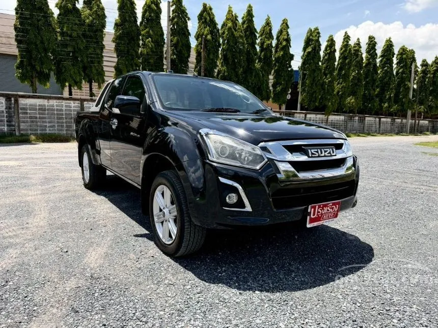 2017 Isuzu D-MAX Vcross Z Space Cab Pickup