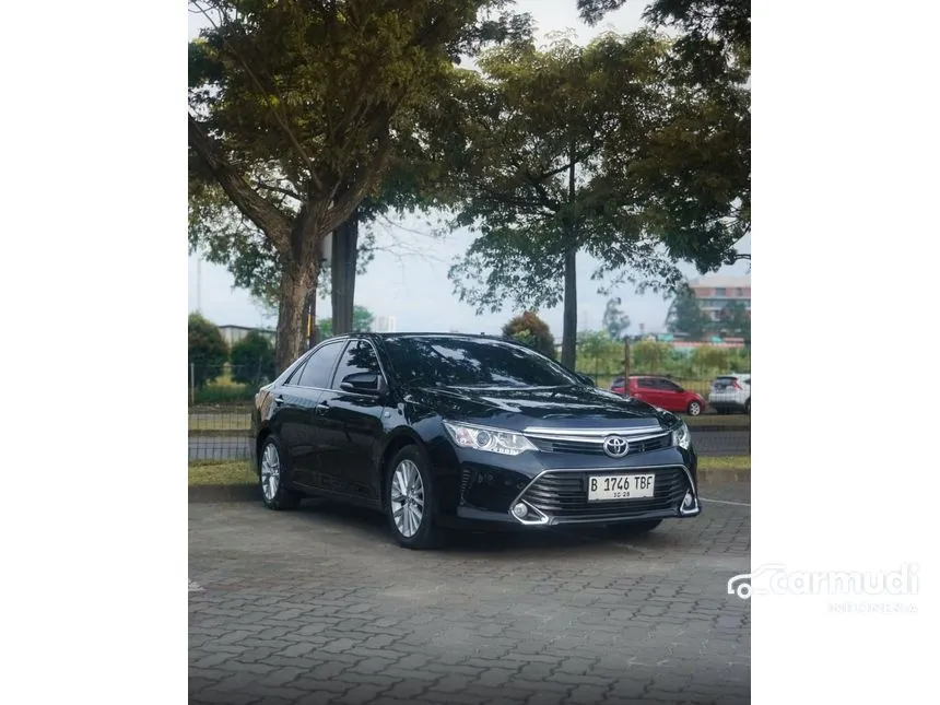 2017 Toyota Camry V Sedan