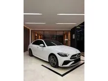 2023 Mercedes-Benz C300 2.0 AMG Line Sedan White on Black (Faktur 2024) Odo 4 Rb (TERMURAH)