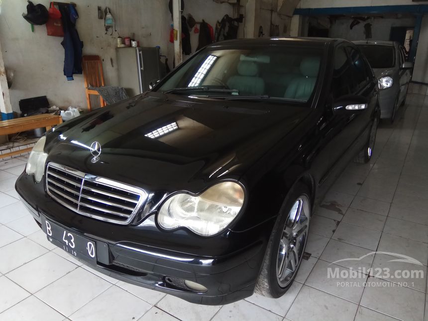 Jual Mobil Mercedes-Benz C180 2005 W203 2.0 di DKI Jakarta 