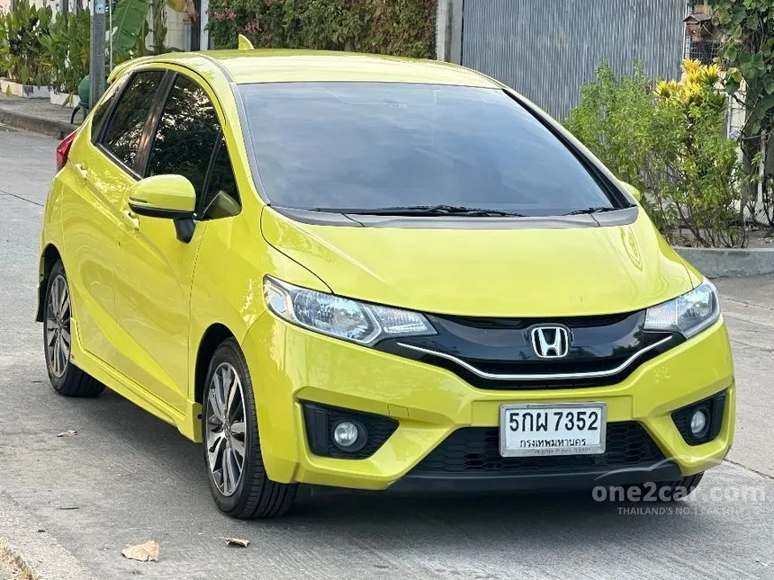 2016 Honda JAZZ SV+ Hatchback