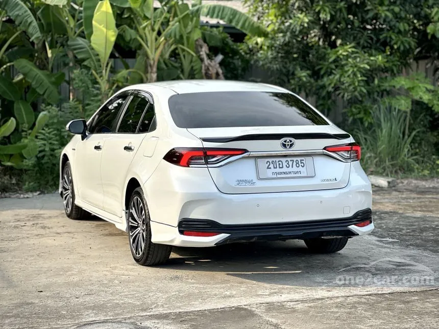 2022 Toyota Corolla Altis Hybrid Premium Sedan