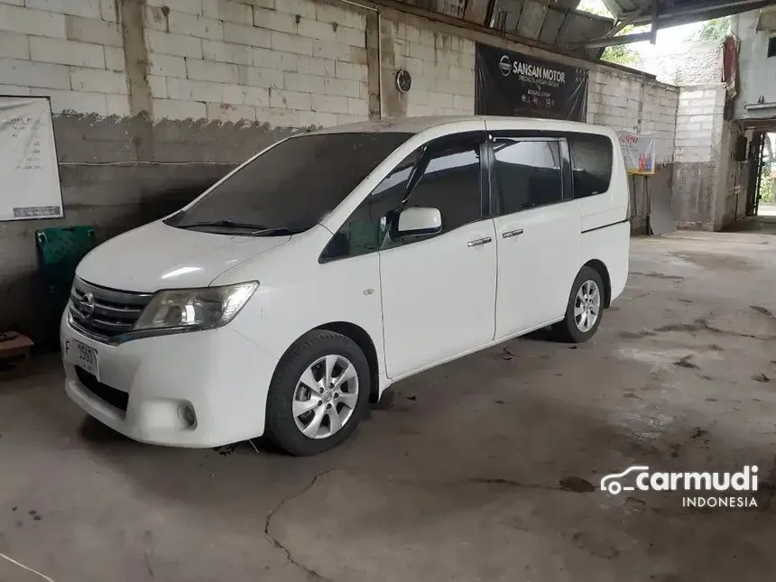 Jual Mobil Nissan Serena 2013 X 2.0 di Jawa Barat Automatic MPV Putih Rp 130.000.000