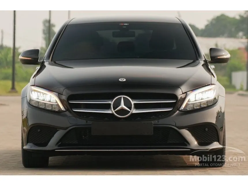 2019 Mercedes-Benz C200 EQ Boost Avantgarde Line Sedan
