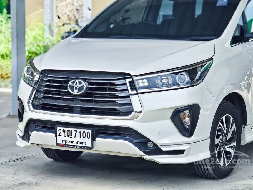 2021 Toyota INNOVA Crysta Wagon