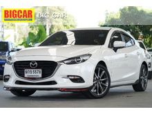 2019 Mazda 3 2.0 (ปี 14-17) S Sports Hatchback