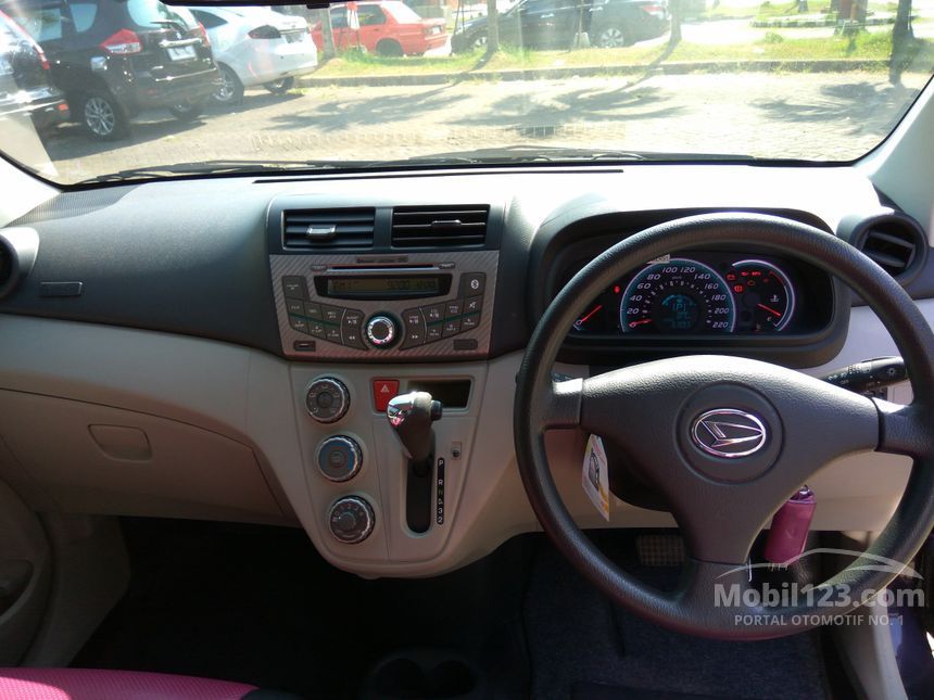 Jual Mobil Daihatsu Sirion 2013 D FMC DELUXE 1.3 di DKI 