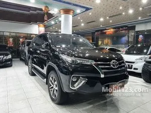 2020 Toyota Fortuner 2.4 VRZ SUV Diesel AT BLACK