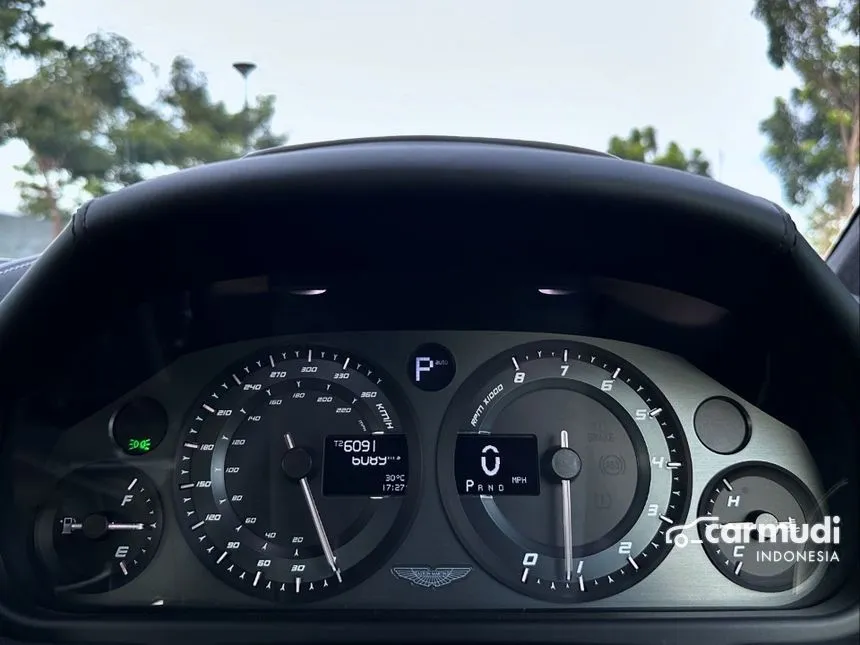 2016 Aston Martin DB9 Coupe