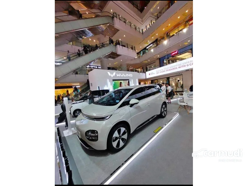 2024 Wuling Cloud EV EV Hatchback