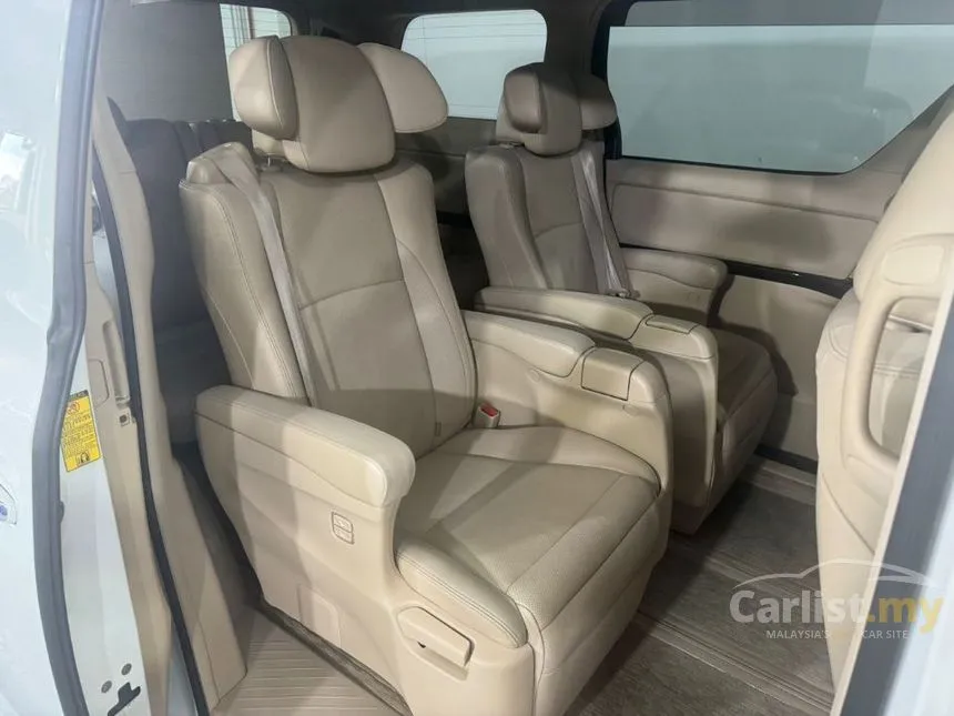 2014 Toyota Vellfire V L Edition MPV