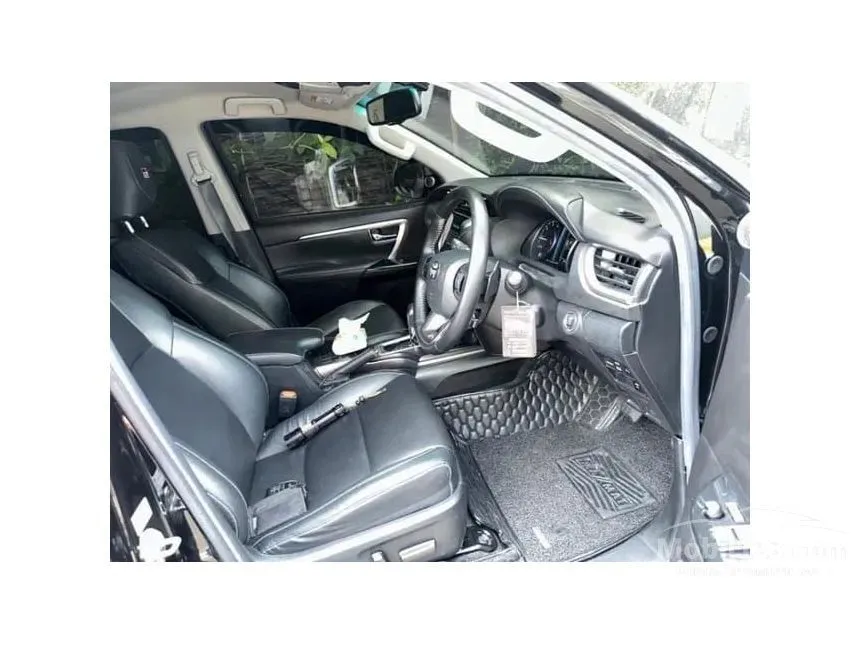 2022 Toyota Fortuner GR Sport 4X2 SUV