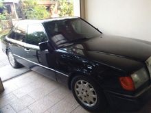 1988 Mercedes-Benz 300E 3.0 W124 L6 3.0 Manual Sedan