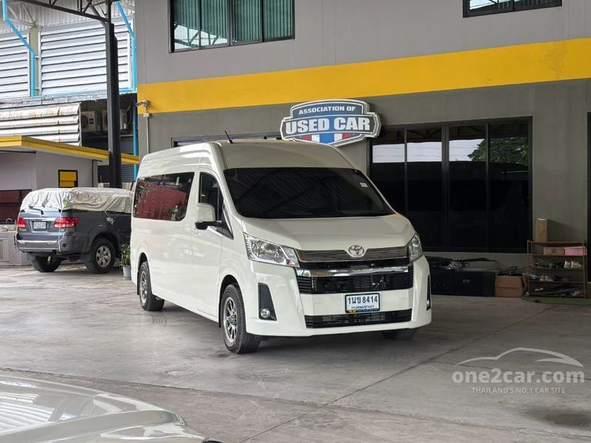 Horizontal Card Compass 2021 Toyota Commuter 2.8 (ปี 19-30) Van มือสอง One2car