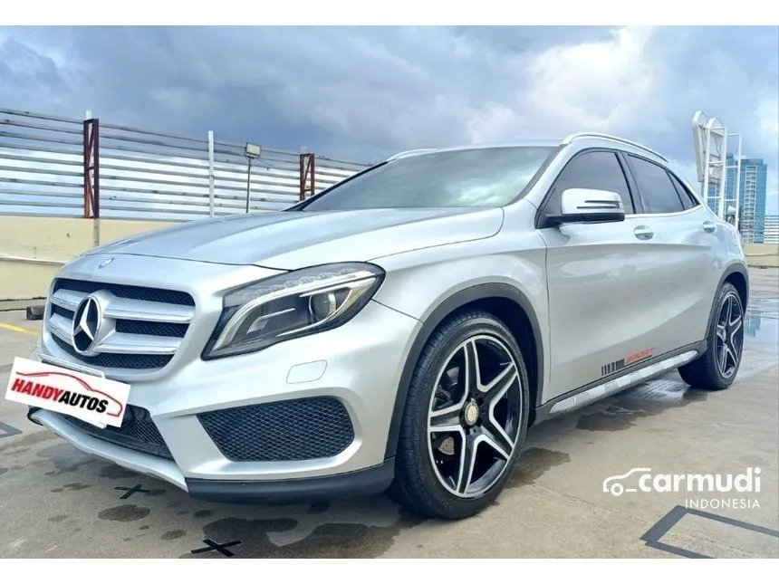2014 Mercedes-Benz GLA200 Urban SUV