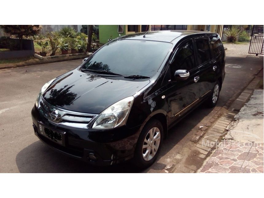 Jual Mobil Nissan Grand Livina 2012 Ultimate 1.5 di Banten 