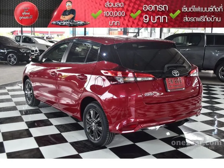 2019 Toyota YARIS E Hatchback