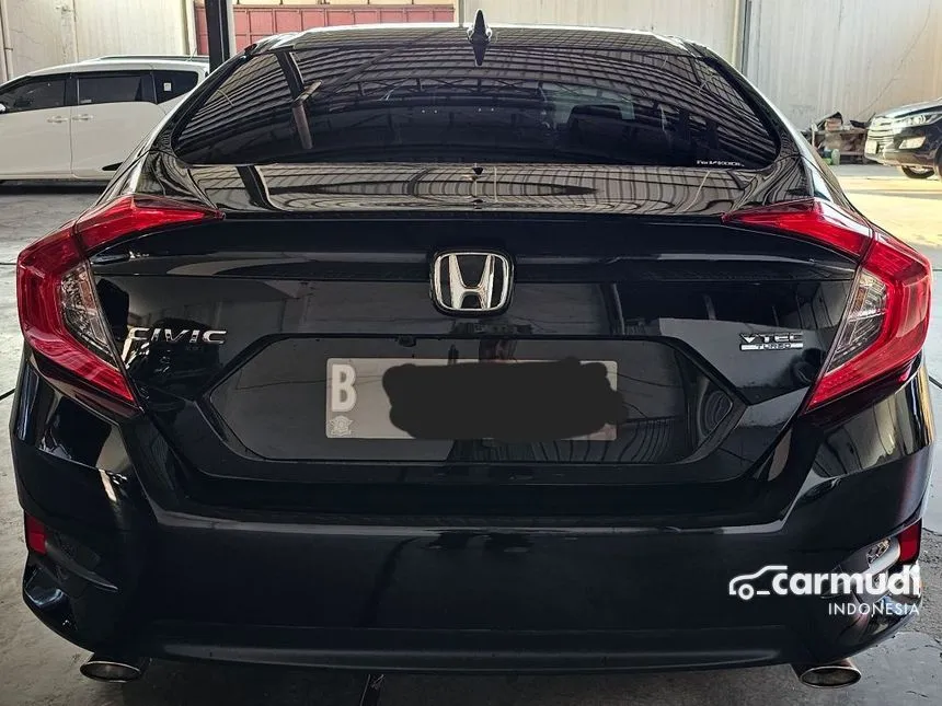 2016 Honda Civic ES Sedan