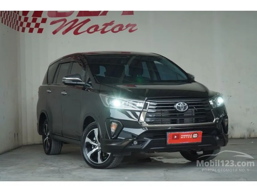 2021 Toyota Kijang Innova Venturer MPV